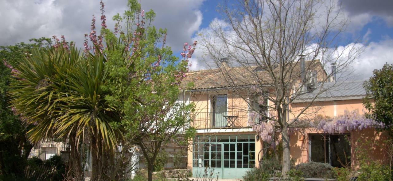 Hotel Mas Du Petit Claux Barbentane Exterior foto